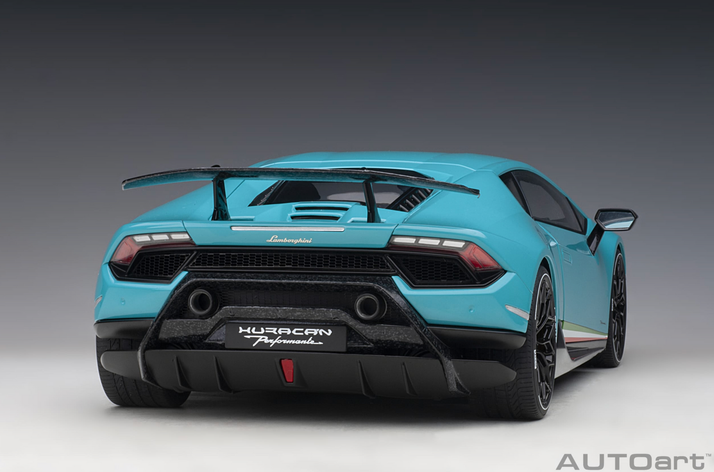 AutoArt 1:12 Lamborghini Huracán Performante (Blu Glauco)