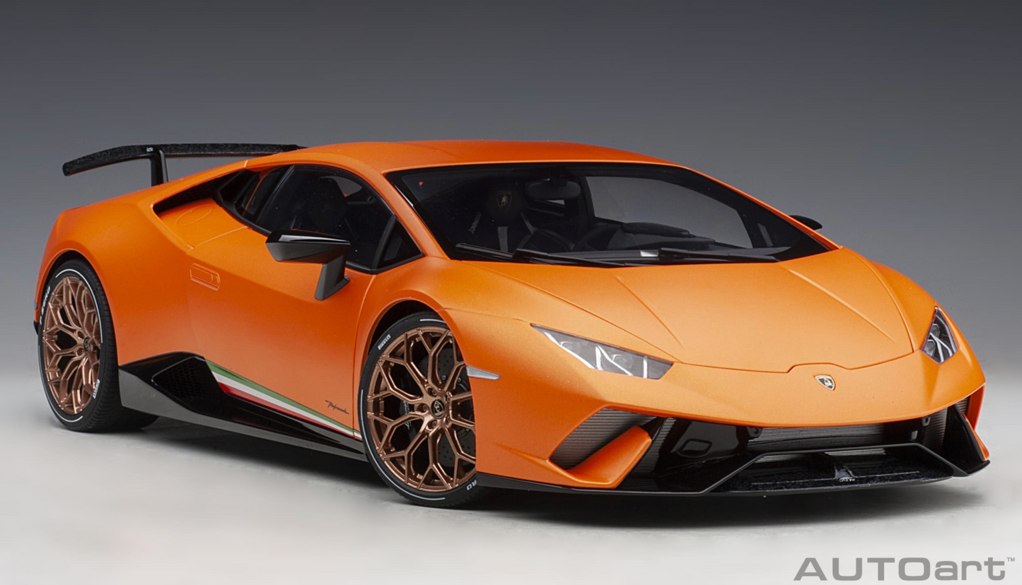 AutoArt 1:12 Lamborghini Huracán Performante (Arancio Anthaeus)