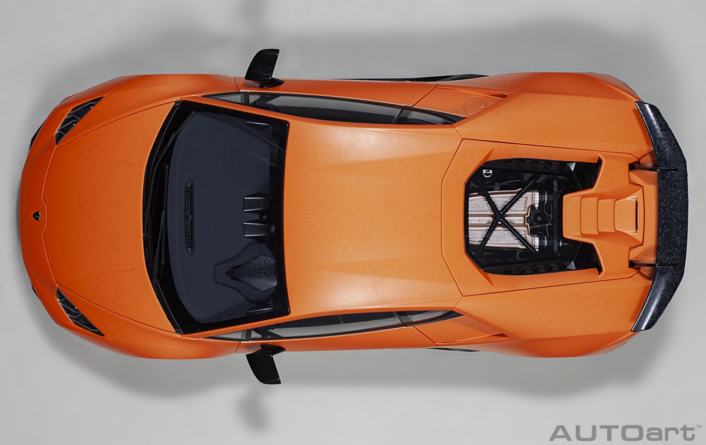 AutoArt 1:12 Lamborghini Huracán Performante (Arancio Anthaeus)
