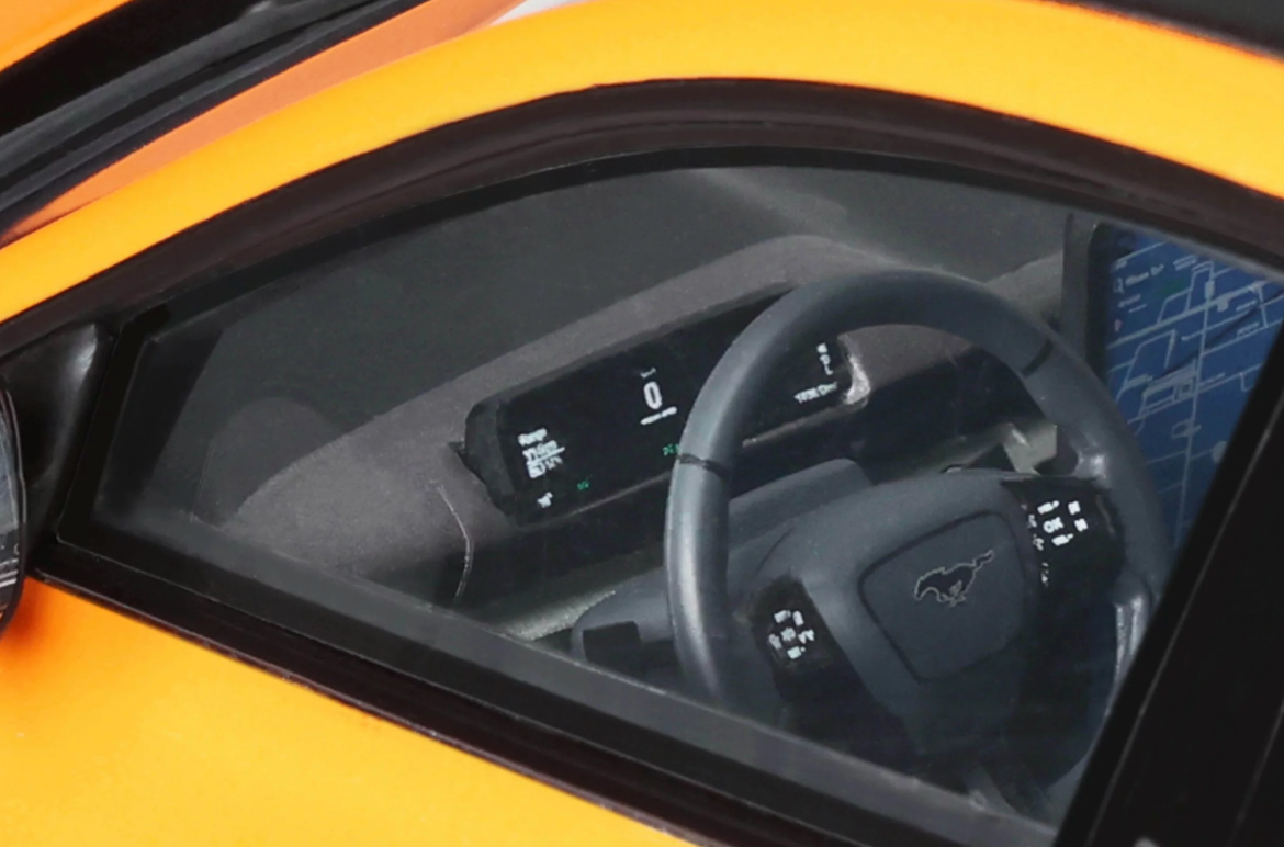 Ottomobile 1:18  Ford Mustang Mach-E GT Performance Cyber Orange 2021