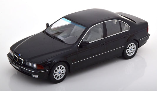 KK-Scale 1:18 - BMW 528i E39 Limousine  1995 Zwart