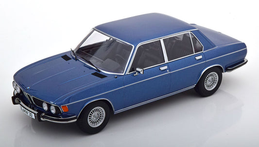 KK-Scale 1:18 - BMW 3.0S E3 2.Series 1971 Blauw Metallic