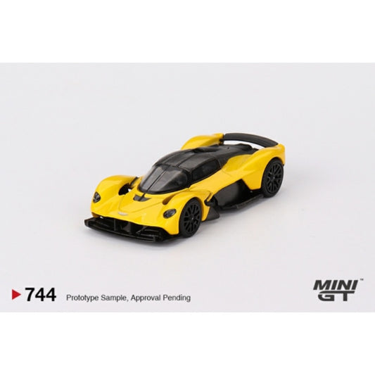 MiniGT - 1/64 ASTON MARTIN VALKYRIE SUNBURST YELLOW (LHD)