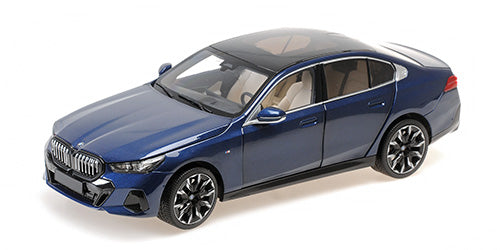 Minichamps 1:18 - BMW i5  2023  BLUE METALLIC