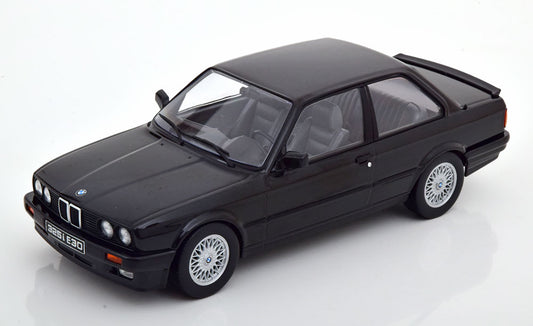 KK-Scale 1:18 - BMW 325i E30 M-Paket 1 1987 Zwart