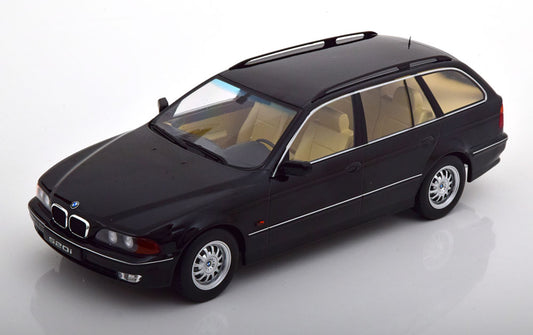 KK-Scale 1:18 - BMW 520i E39 Touring 1997 Zwart Metallic