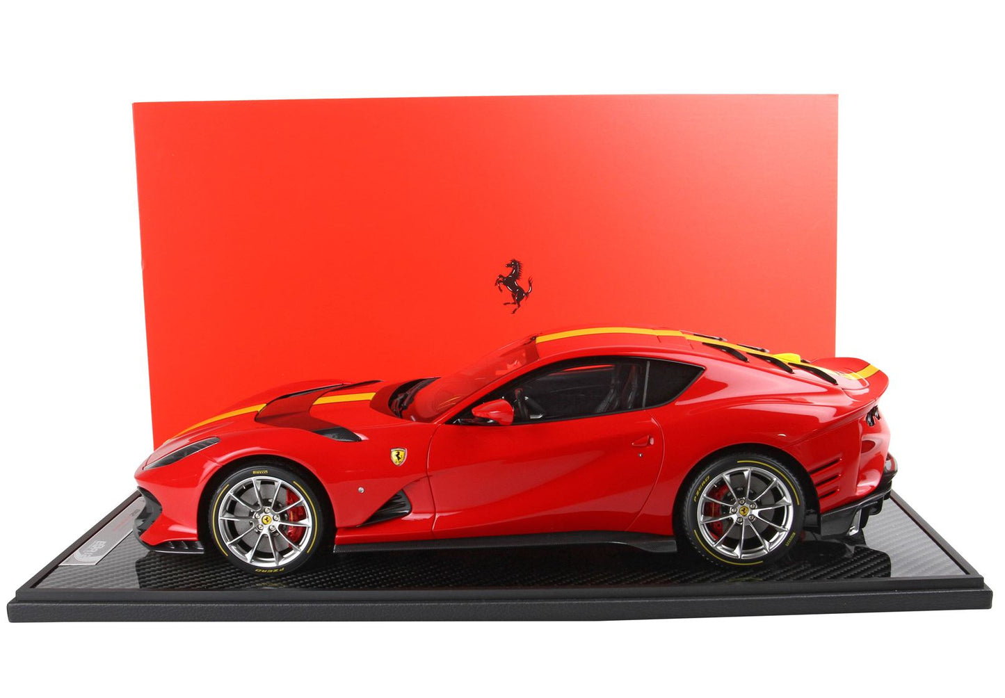 BBR Model 1:12 - Ferrari 812 Competizione Yellow Stripe Rosso Corsa 322