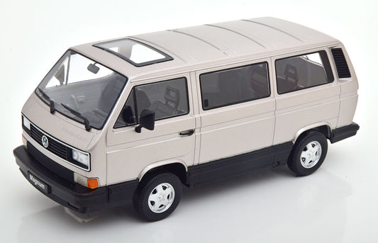 KK-Scale 1:18 - VW T3 Multivan Magnum  1987 Lichtgrijs Metallic